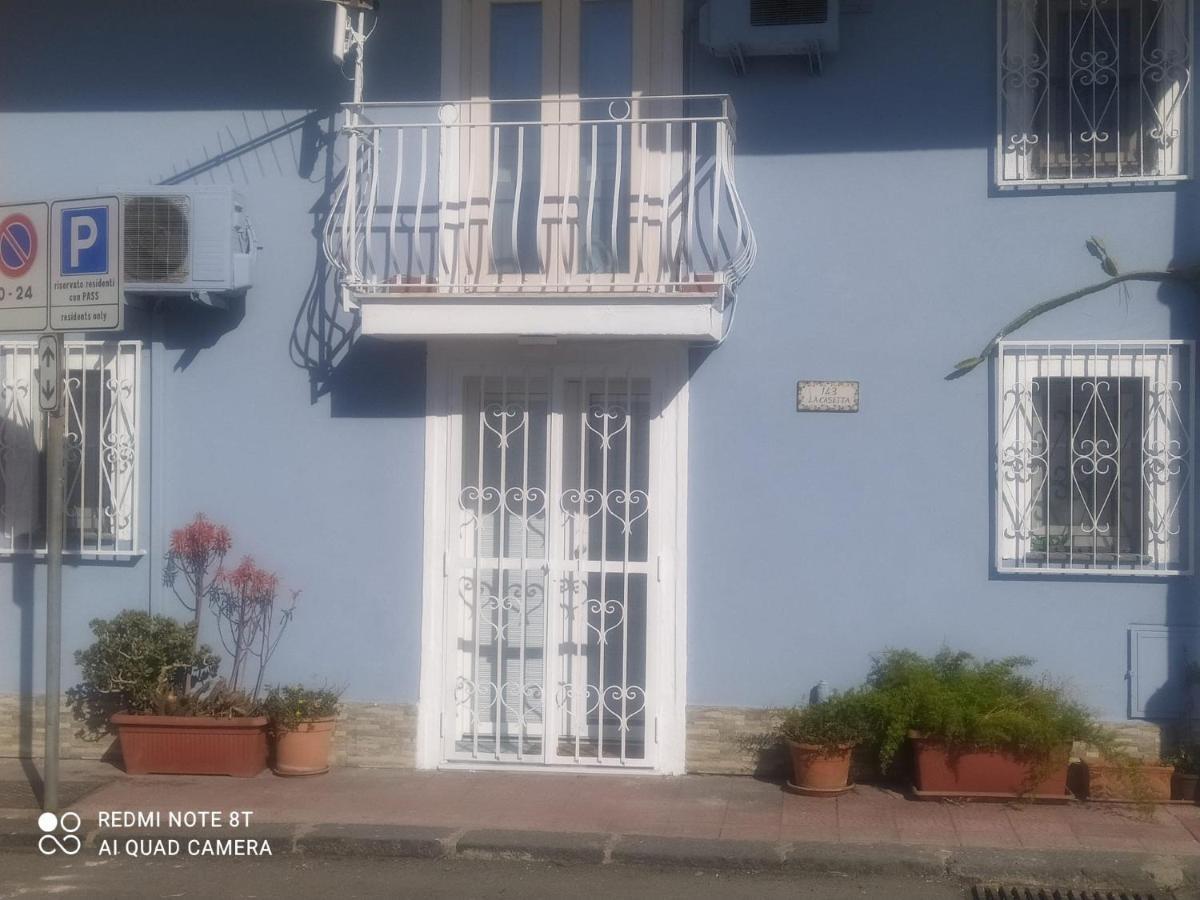 La Casetta Azzurra Naxos Джардини-Наксос Экстерьер фото